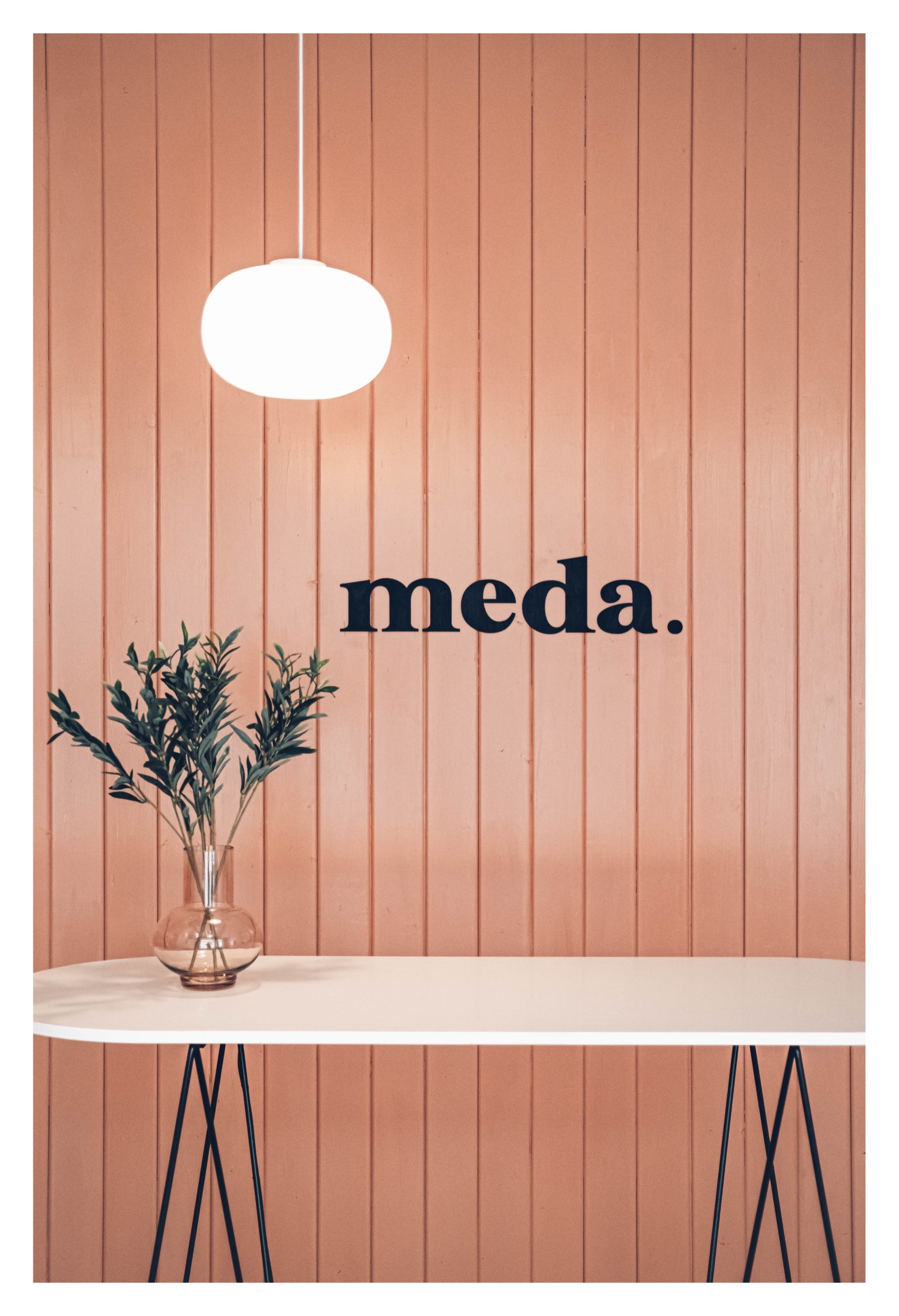 Meda — interiér salonu — 5
