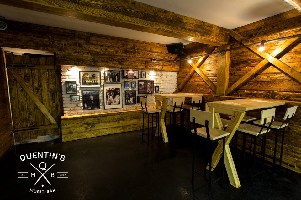 Quentin's — music bar — 2